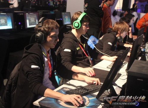 LOL手游破晓杯赛程公布：DKG明日18：00首战迎战SE