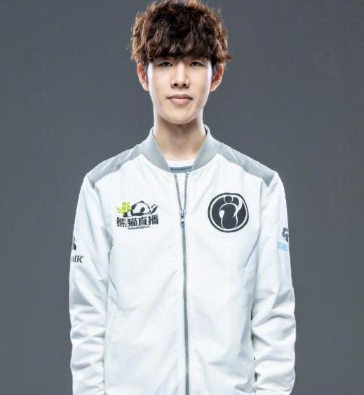 DK战队中单选手ShowMaker达成LCK联赛1300杀，排名LCK历史击杀榜第14位