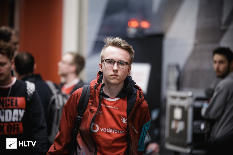 与时俱进：ESL禁止大部分CS新版本像素架点