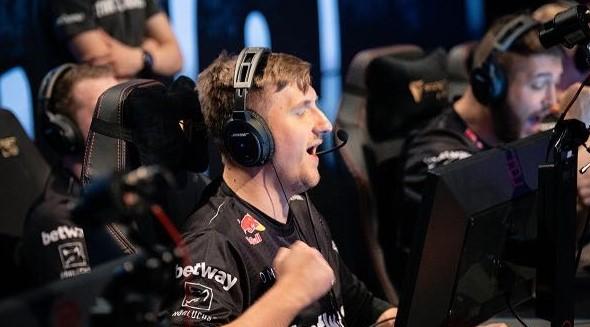 LPL Split 2 2025： 第一天回顾