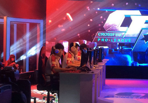 xQc 计划成立一支 CS2 战队，但认为市场过于饱和